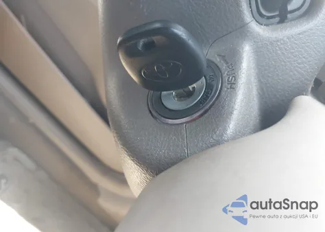 2005 Toyota Camry Xle V6 from USA, damaged, VIN 4T1BF30KX5U595591